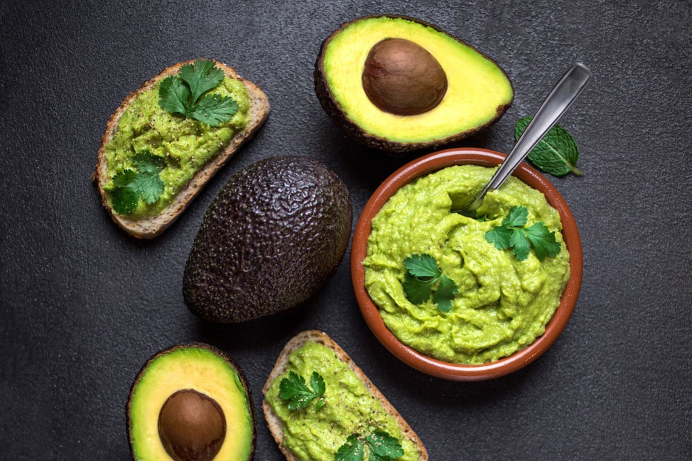 Avocado Brotaufstrich mit Kräutern