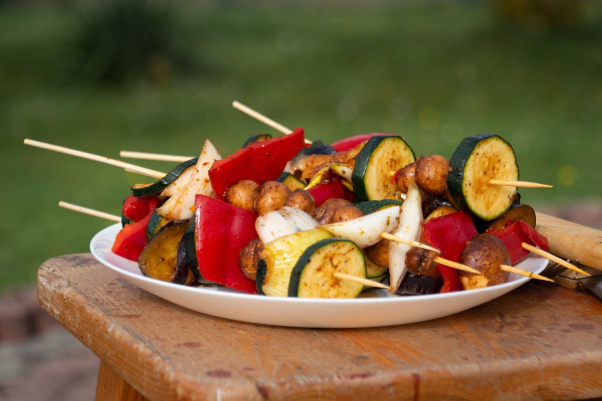 Sommerliche Gemüsespieße Leicht und lecker